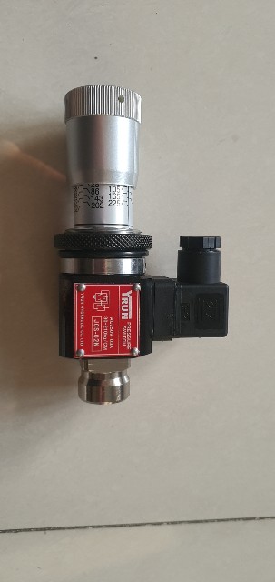 YRUN繼電器 液壓油壓開關JCS-02H/02N/02NL/02NLL
